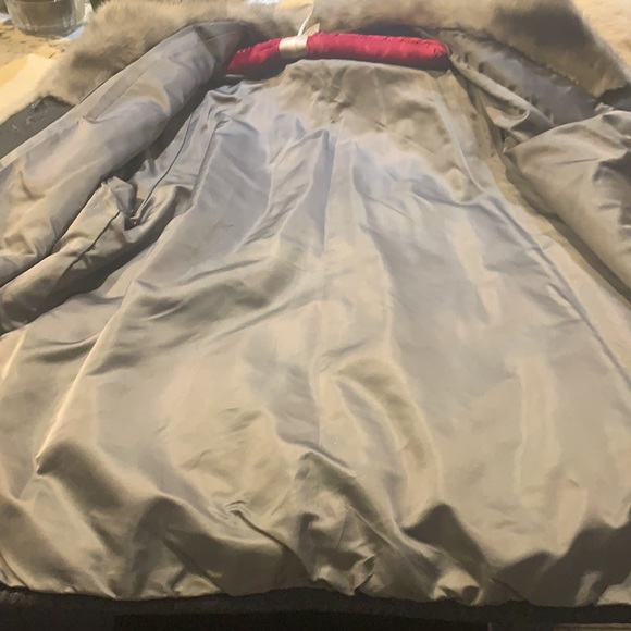 Listing is for a leather and Mink fur coat by Stertz Furs. - Picture 6 of 7